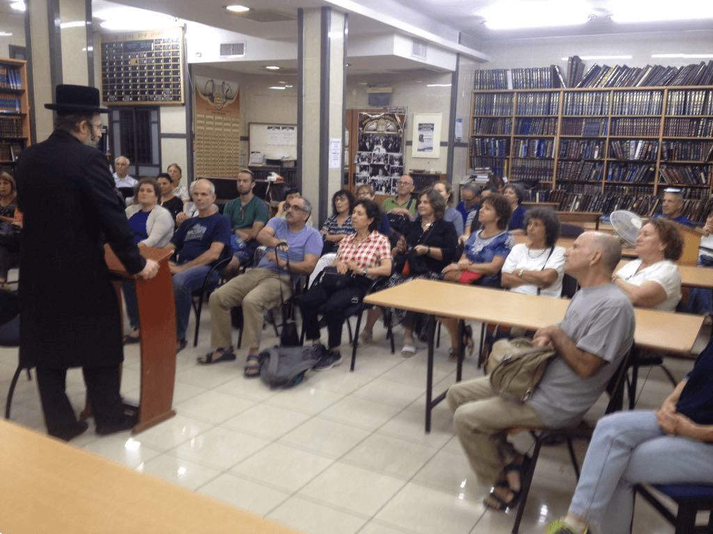 סיור בעקבות החברה החרדית של חיפה